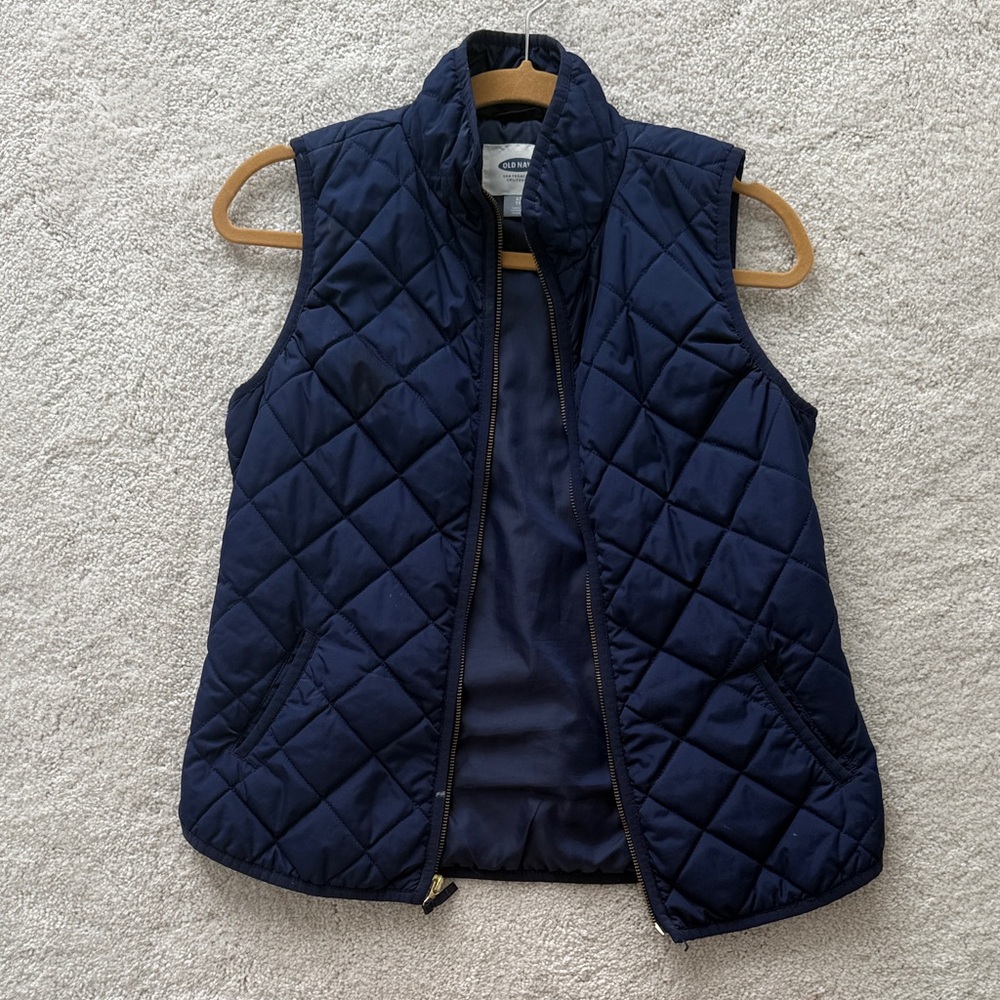Old Navy Quilted Navy Sleeveless Puffer Vest